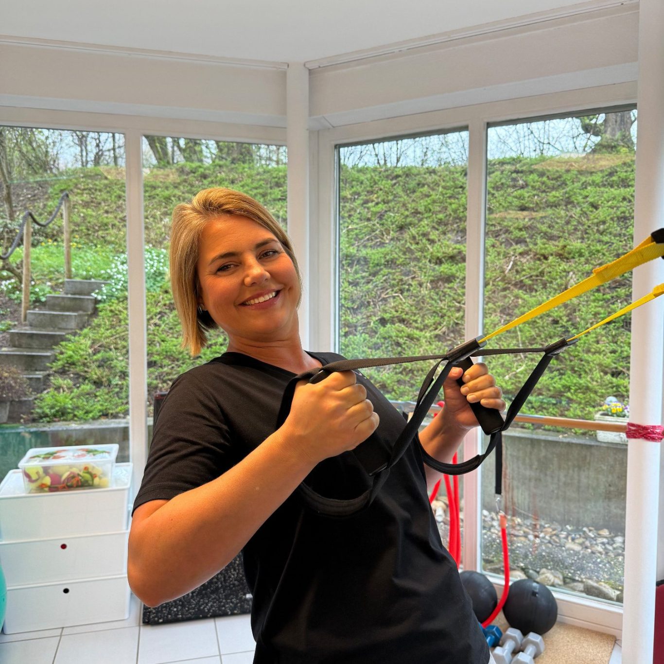 TRX Training Nicole Suermann beim Training am TRX